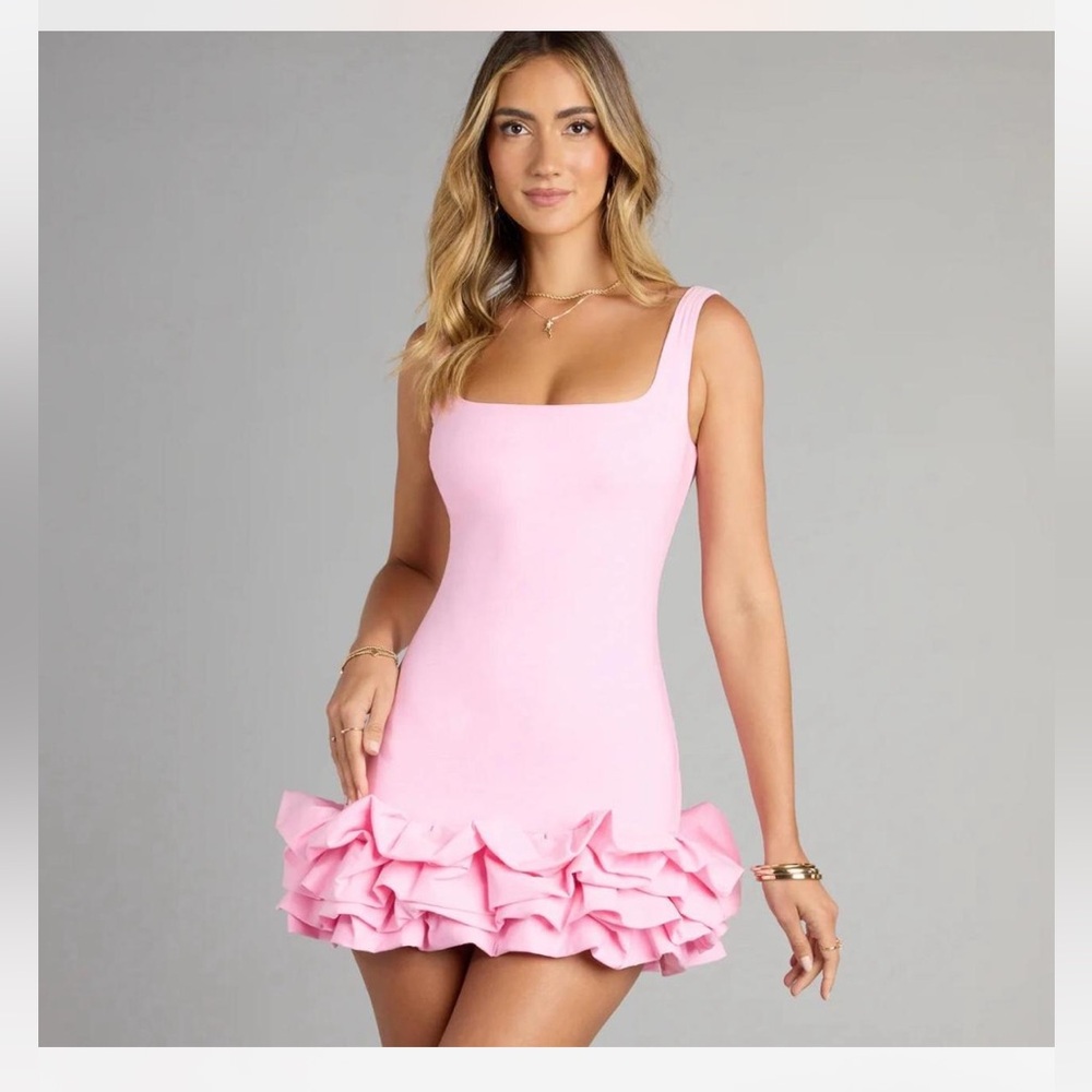 NWT Windsor Sweet Talk Pink Ruffle Hem Dress S